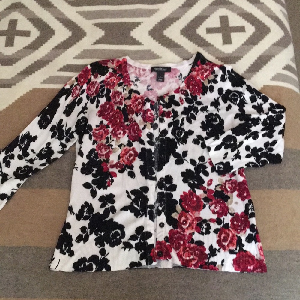 Stunning WHBM cardigan